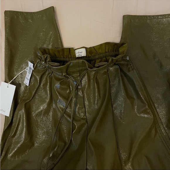 Aritzia Wilfred Jive Trouser - Picture 5 of 7